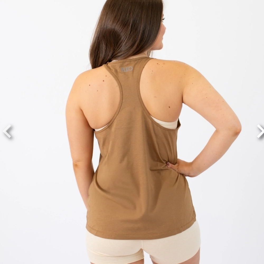 NIB FLEO Daily Racerback Tank Light Size Small - Picture 3 of 5